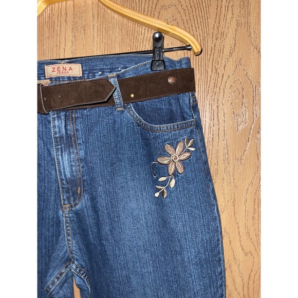 Zena Vintage Western Floral Embroidered Jeans with Medallion Suede Belt Size 16 - Picture 7 of 7